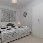 Gradina Bb Вела-Лука